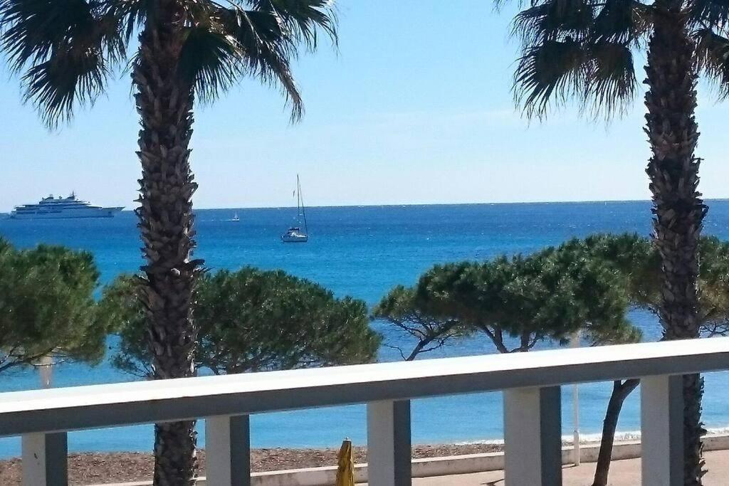 T3 Sur La Plage Vue Feerique Mer,Wifi, Parking Inclus , Clim La Ciotat Zewnętrze zdjęcie