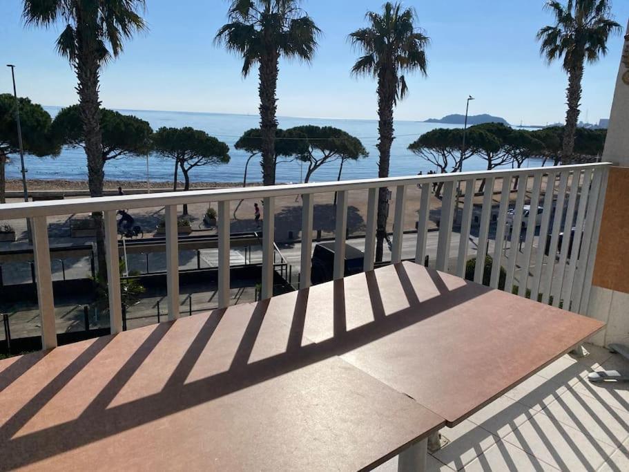 T3 Sur La Plage Vue Feerique Mer,Wifi, Parking Inclus , Clim La Ciotat Zewnętrze zdjęcie
