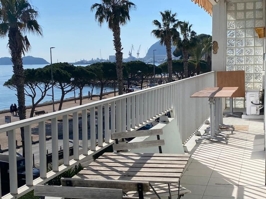 T3 Sur La Plage Vue Feerique Mer,Wifi, Parking Inclus , Clim La Ciotat Zewnętrze zdjęcie